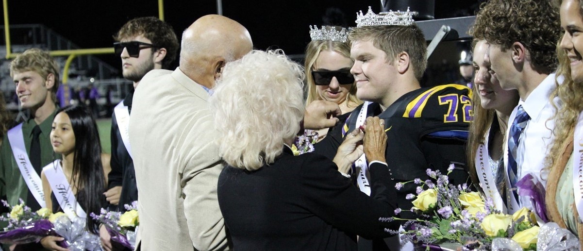2022 Homecoming King and Queen